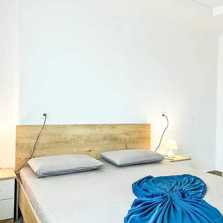 Apartment Marine Pulse Living Durres