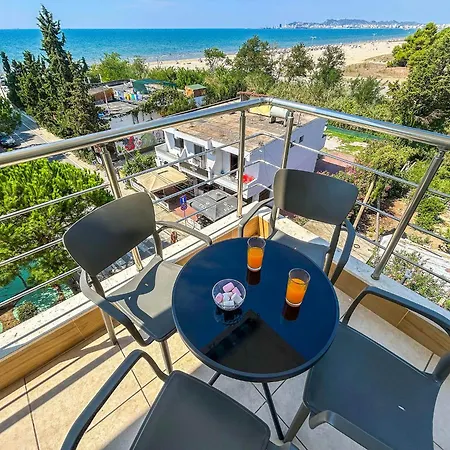 Marine Pulse Living * Durres